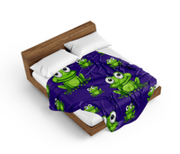 Freaky Frog Doona + Pillow 2