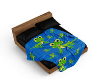 Gordon Gecko Doona + Pillow 4